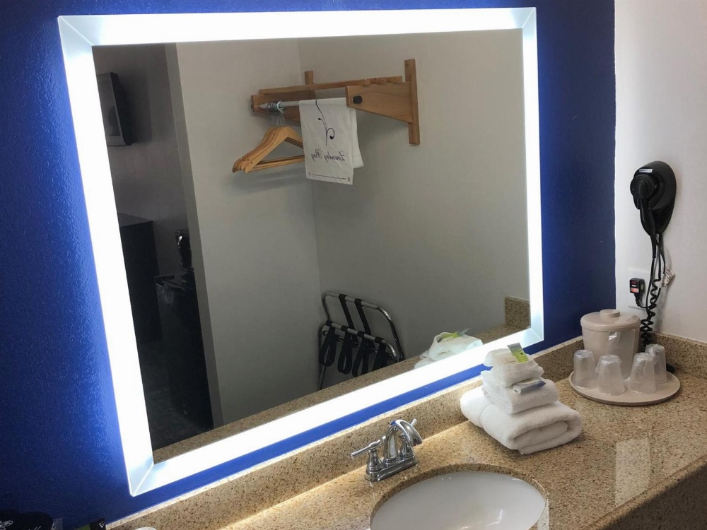 Executive Inn And Suites Joaquin Main image